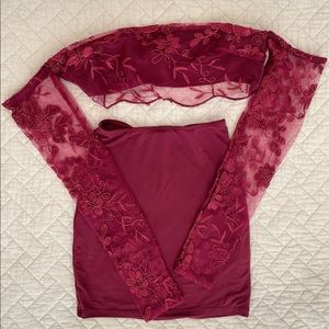 Valentina Lace Sleeve Set in Merlot